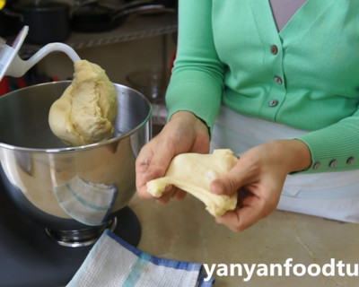 牛角面包三明治加芝士,牛角面包夹奶油奶酪