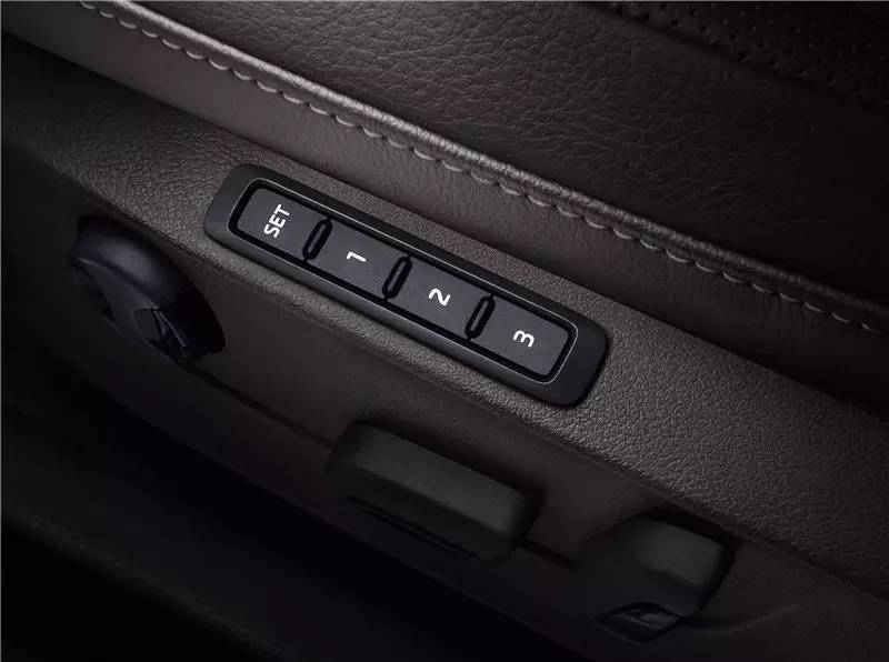 上海大众全新帕萨特试驾,最新款一汽大众帕萨特试驾