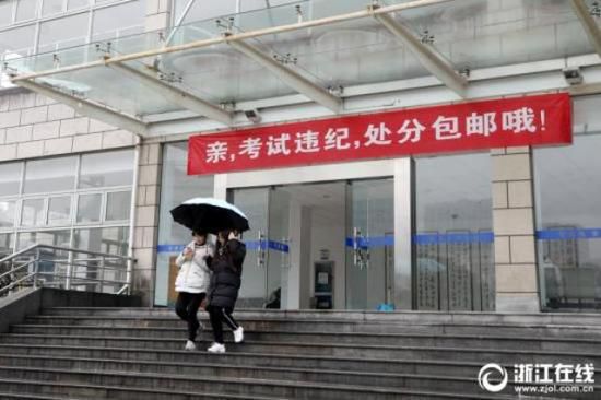 这一波史诗级大片又双叒来了！今年上演：狗年不挂！