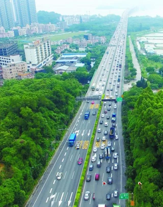 从a到z的26个拼音,从a到z的26个字母自然拼读