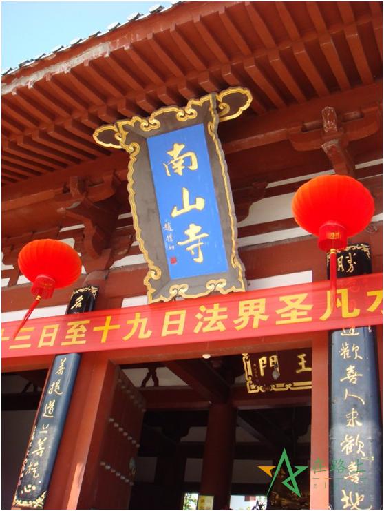 母亲节适合带妈妈去哪里玩海南 (母亲节去哪里吃饭好三亚)