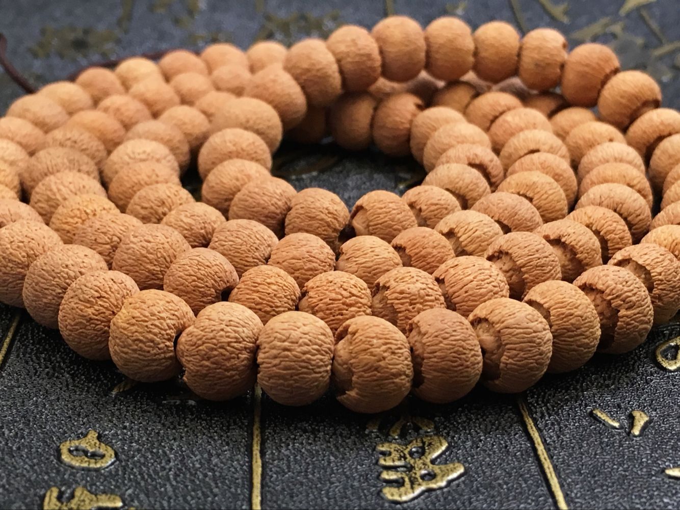 文玩滴血莲花多久后能包浆,莲花菩提盘多久能包浆啊