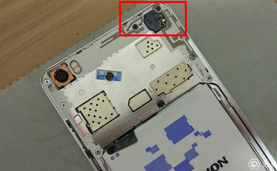 拆机有风险要谨慎,小米note开机排线拆卸方法