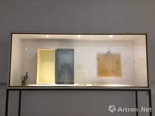 白南准与博伊斯,白南准向博伊斯致敬