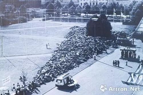 白南准与博伊斯,白南准向博伊斯致敬