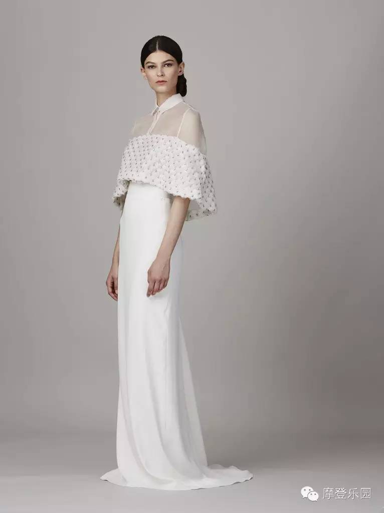 两地办婚礼可以穿两次婚纱吗,婚礼可以穿露脚的婚纱吗