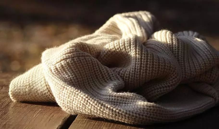 洗羊毛衫正确洗法,洗羊毛衫污渍小妙招