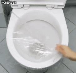 马桶堵了别花钱，一招帮你解决还不脏手