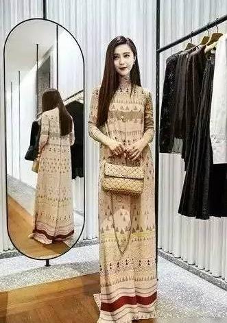 盘点女明星丧心病狂的P图事故，要笑死谁呀？