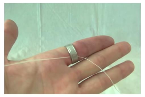 戒指卡在手上怎么去掉,戒指卡在手里拿不出来怎么办