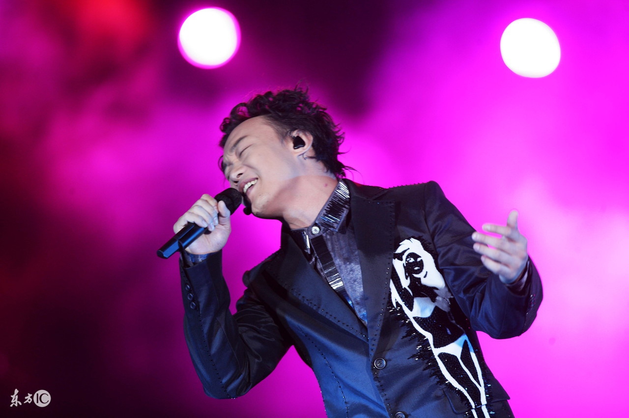 梅艳芳先辈提携后辈是本分片段,张国荣梅艳芳对后辈得提携