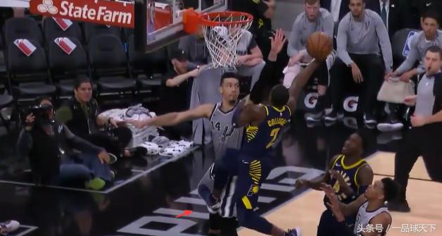 格林被踢,格林被阿伦踢裆格林回应