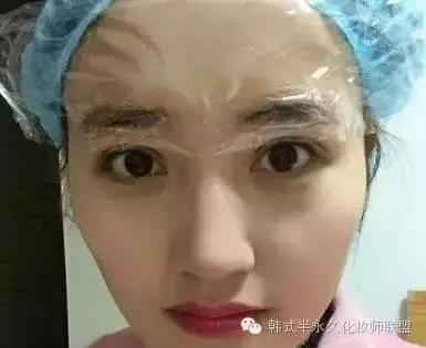 眉毛掉色什么原因,眉掉色