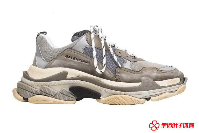 很火的巴黎世家球鞋 (新款巴黎世家球鞋)