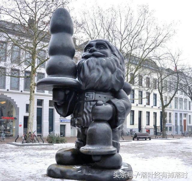 世界各地的奇葩雕像,世界上最奇葩的雕像