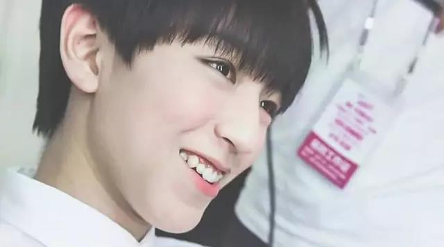 王俊凯的咬肌怎么变小了,王俊凯小虎牙是磨平了吗