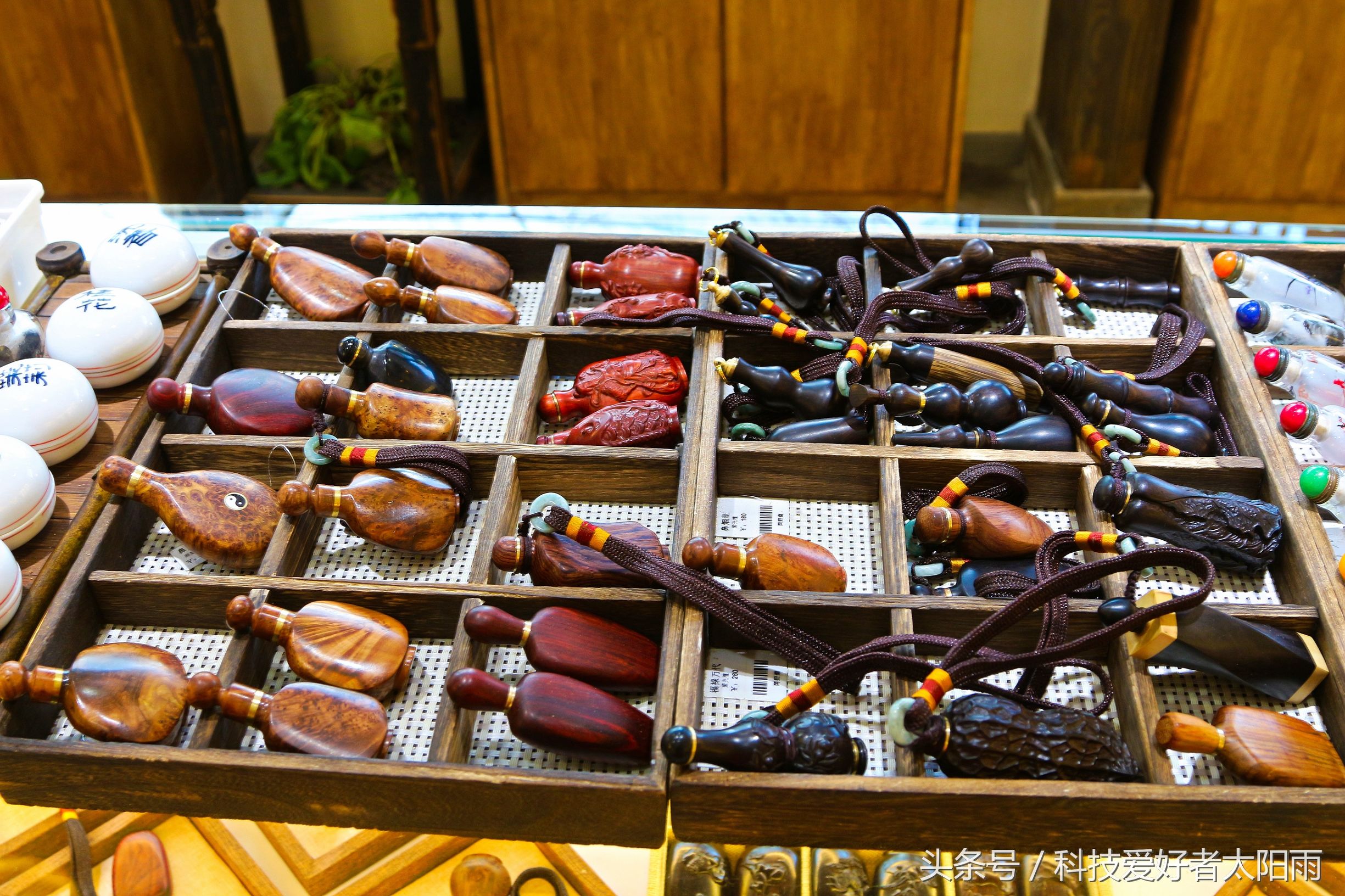 闲野斋鼻烟怎么样,闲野斋鼻烟壶木质