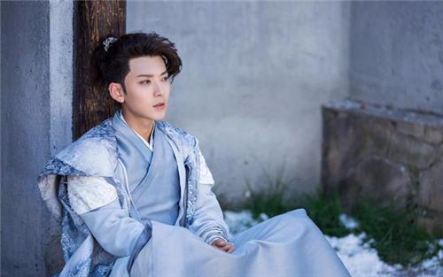 一年上线的新剧你追过几部,首播就破亿的4部网剧你看过几部