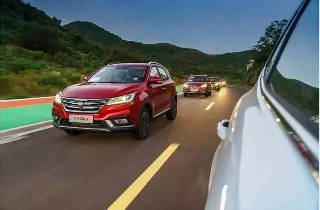 跑赢行业、亮点突出核心蓝筹大象起舞，上汽集团答卷汽车强国之路