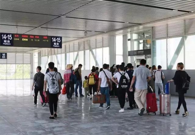 桂林春运首日,桂林春运客流量