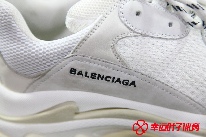 很火的巴黎世家球鞋 (新款巴黎世家球鞋)