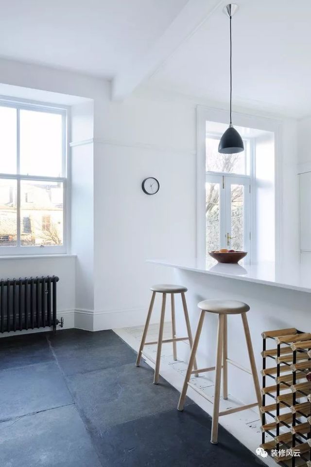 家具和墙有缝,家具和墙面之间有缝隙