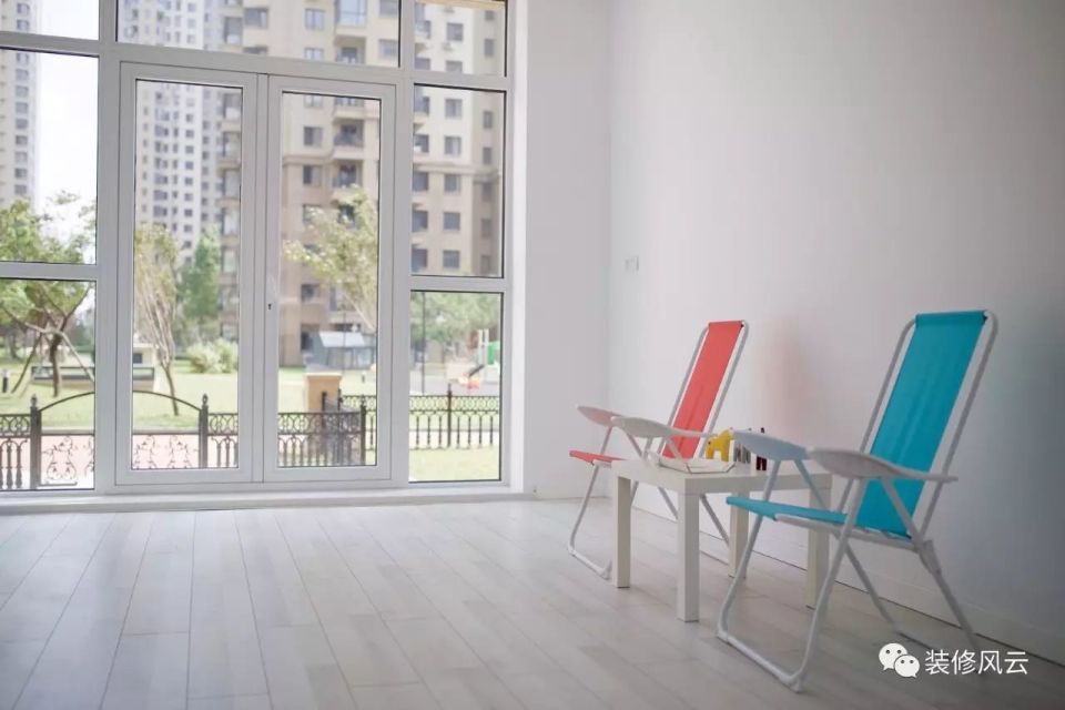 家具和墙有缝,家具和墙面之间有缝隙