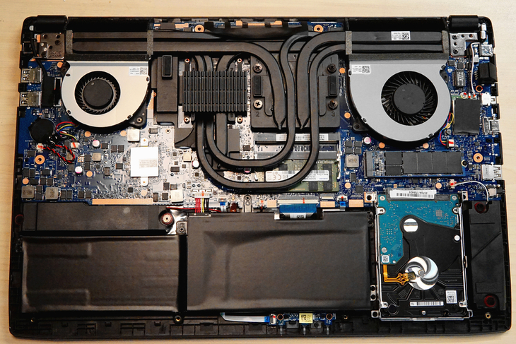 华硕玩家国度z390e参数,8核心cpu的游戏