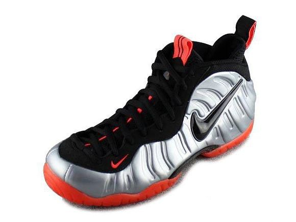 一双喷泡能穿几年,喷泡详细简介