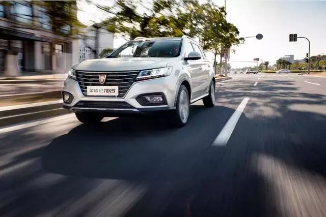 跑赢行业、亮点突出核心蓝筹大象起舞，上汽集团答卷汽车强国之路