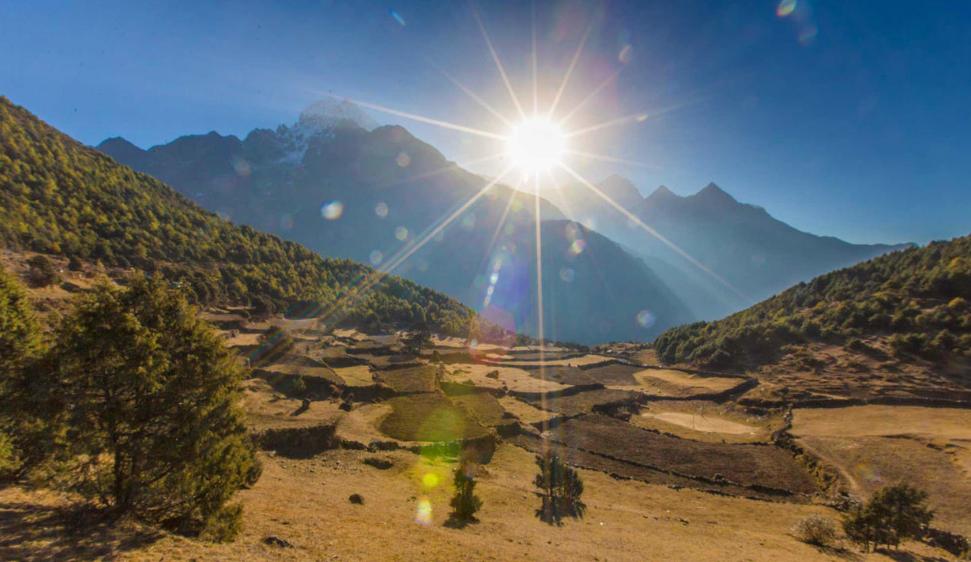 尼泊尔安纳普尔那山徒步,徒步探秘尼泊尔