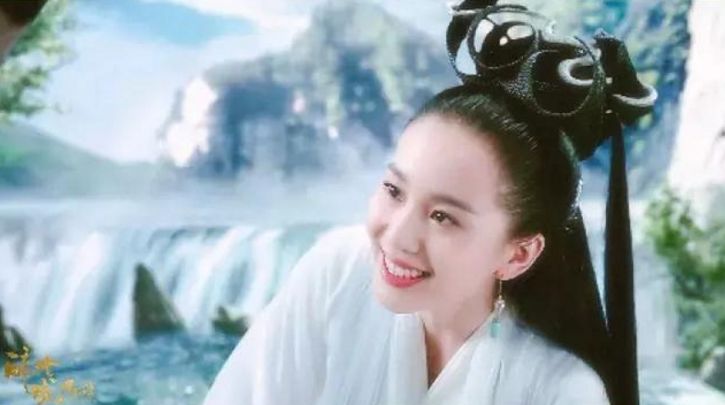 盘点蔡依林的大胆穿搭,蔡依林的紫色