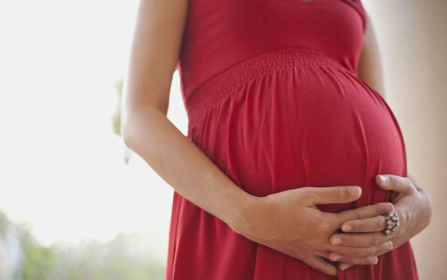 怀孕期间，出现这4种异常的症状，正好说明胎儿发育正常！