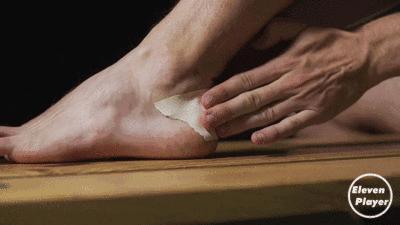 足球技巧练习,足球球鞋顶脚趾解决方案