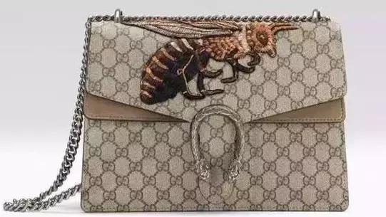 杨幂和热巴穿同款连衣裙,从杨幂赵丽颖到热巴肖战