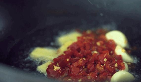 鸡肉去腥味最简单有效的办法,红烧鸡肉有腥味怎么回事