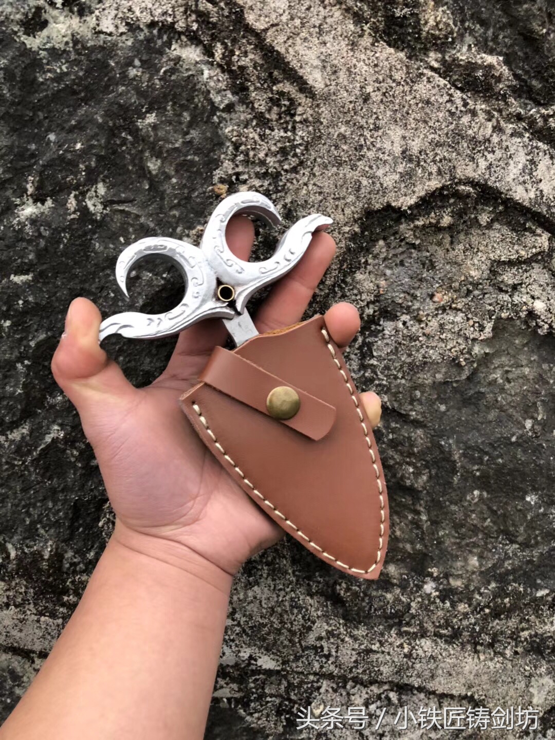 百炼花纹钢刀淬火,百炼云纹钢手刀