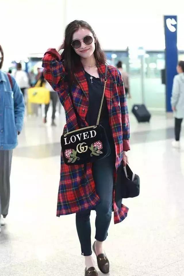 杨幂和热巴穿同款连衣裙,从杨幂赵丽颖到热巴肖战