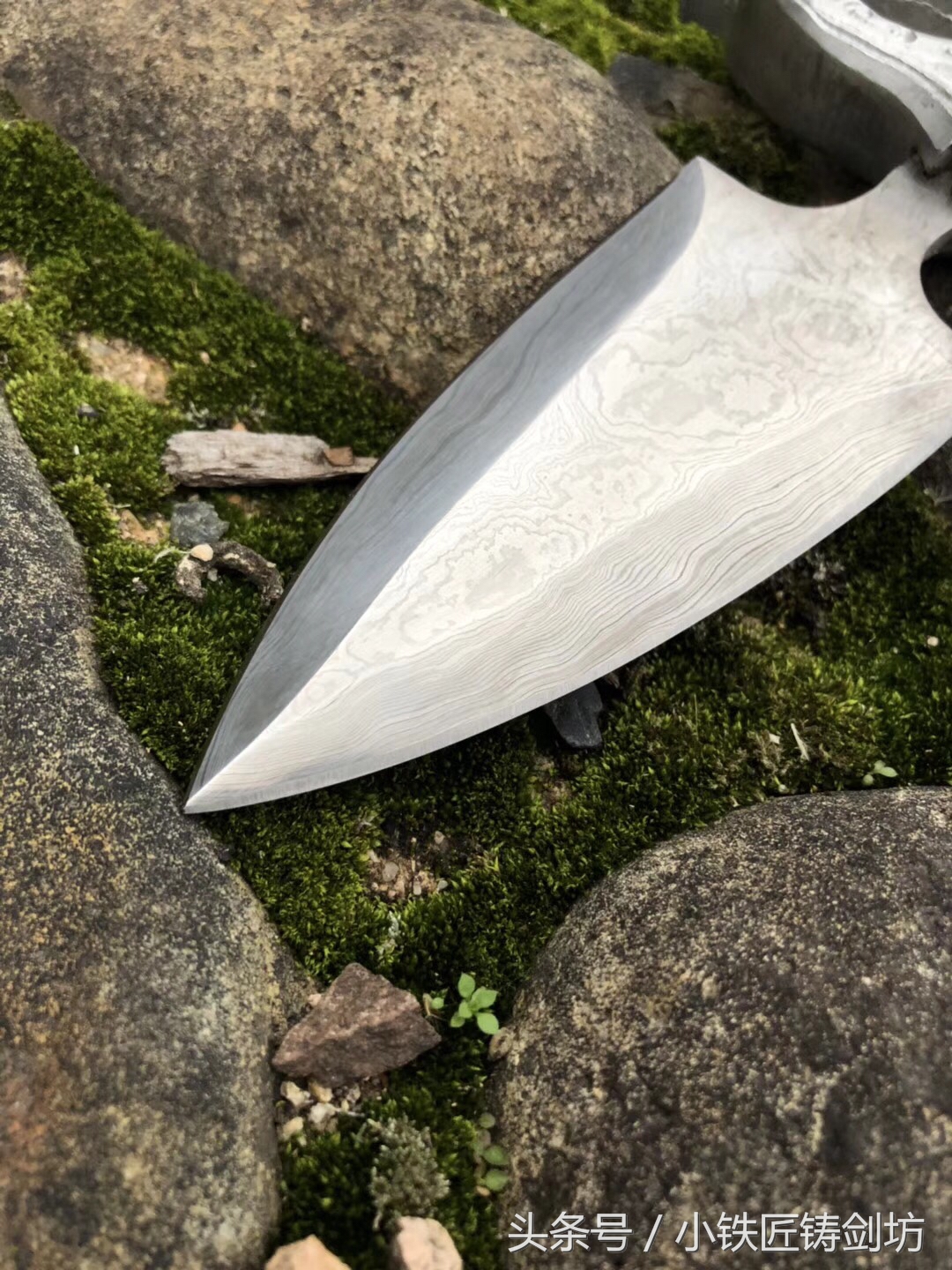 百炼花纹钢刀淬火,百炼云纹钢手刀