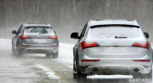 暴雪路面救援视频,暴雪应急救援视频