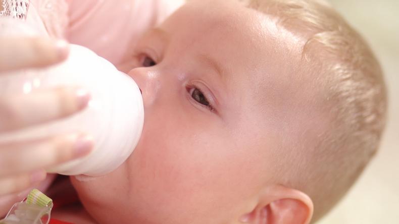 母乳妈妈选择什么奶瓶,新生儿奶瓶大小怎么选择