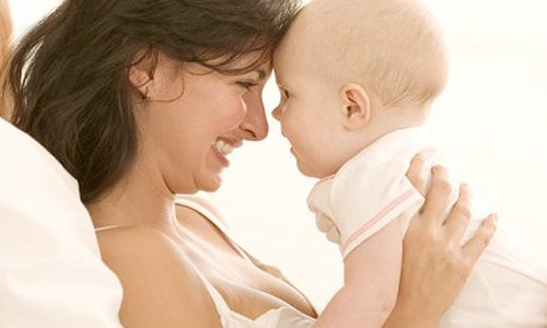 抱宝宝有腰酸背痛吗？掌握这几个小技巧让你远离病痛，轻松抱娃！