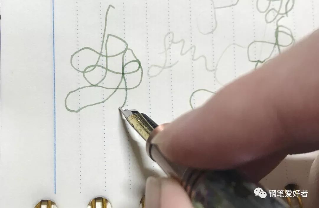 感觉钢笔不顺滑怎么办,感觉钢笔工具不顺滑怎么办