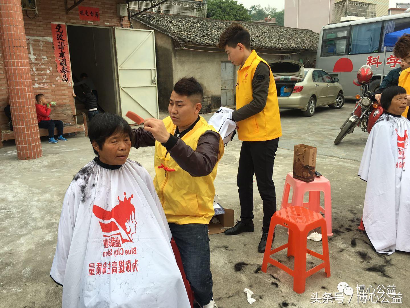 博心：走进平安镇旱田村，便民服务，为您服务