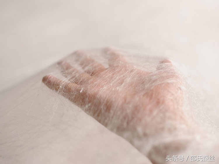 为什么不推荐买蚕丝被,绗缝定位蚕丝被是假的吗