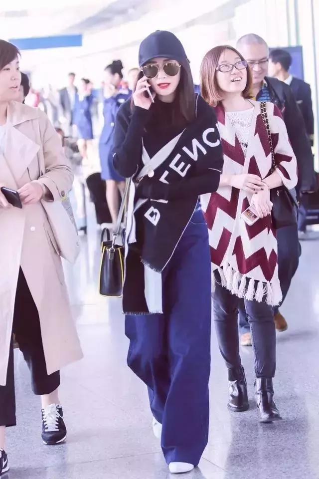 杨幂和热巴穿同款连衣裙,从杨幂赵丽颖到热巴肖战