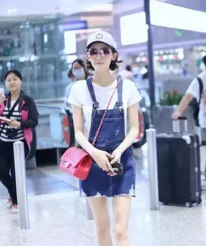 杨幂和热巴穿同款连衣裙,从杨幂赵丽颖到热巴肖战