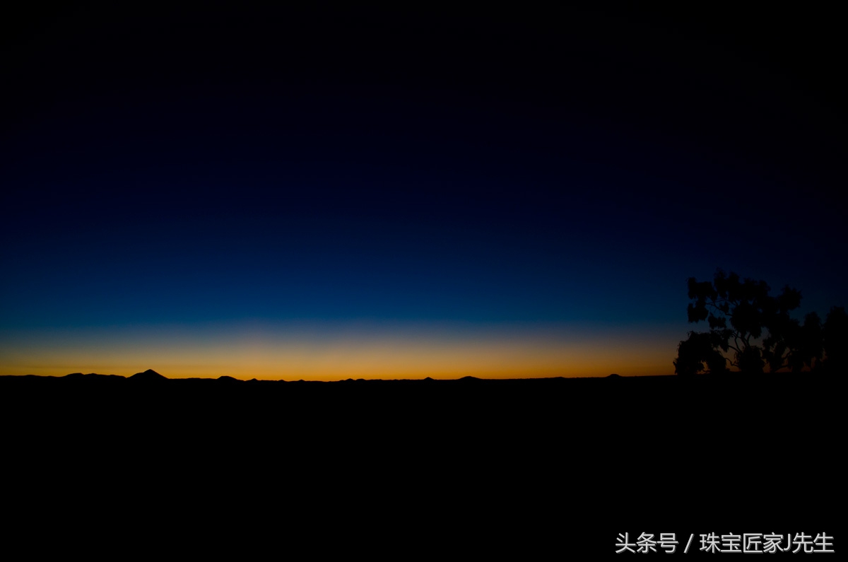 皇家蓝宝石和矢车菊蓝宝石的区别,皇家蓝与矢车菊的区别