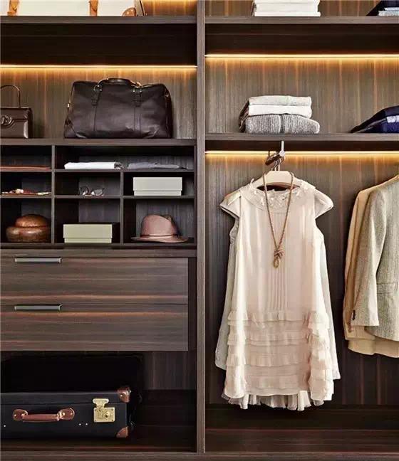 2018最实用的衣柜格局图片,2022年最合理的衣柜尺寸