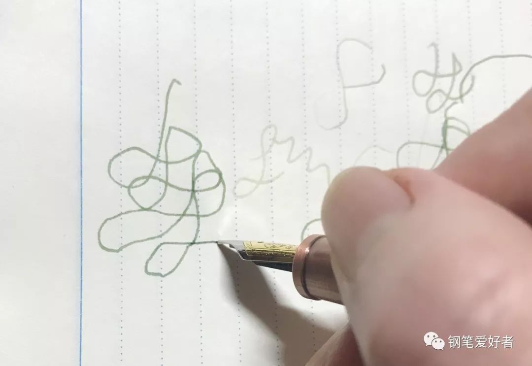 感觉钢笔不顺滑怎么办,感觉钢笔工具不顺滑怎么办